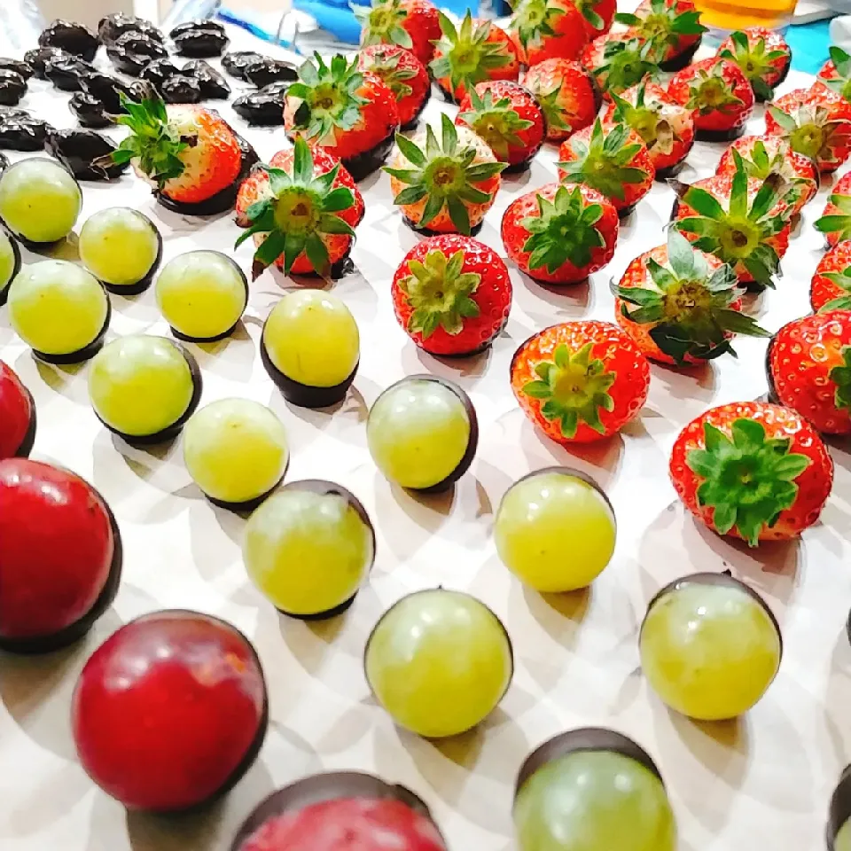 ﾁｮｺﾚｰﾄ･ω･)🍫🍓🍇|ファンメイ🌺さん