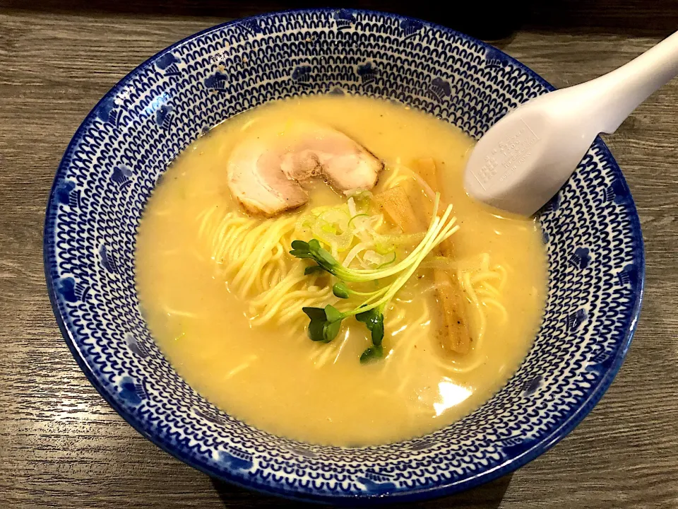 鶏ちゃんラーメン【塩】|しのぶさん