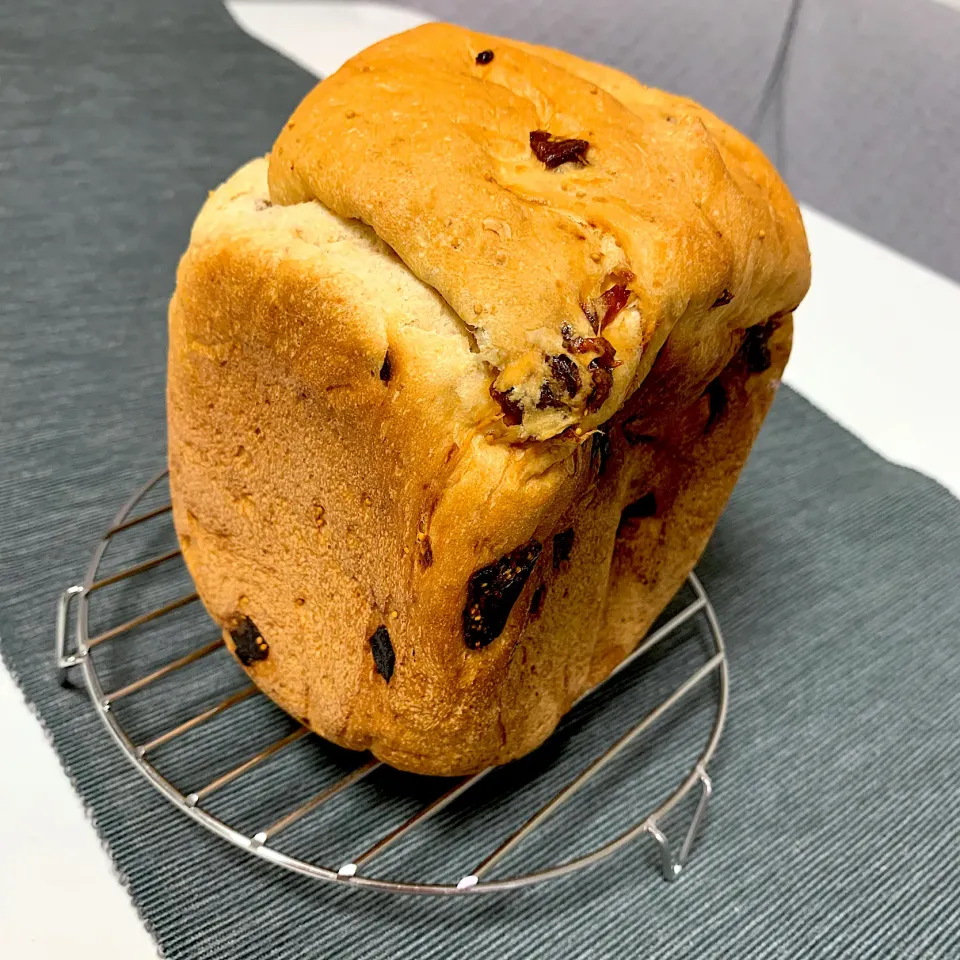 米粉いちじく食パン|しーさん