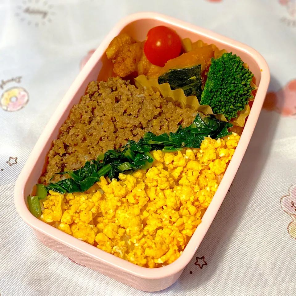 Snapdishの料理写真:そぼろ弁当。|yumiさん