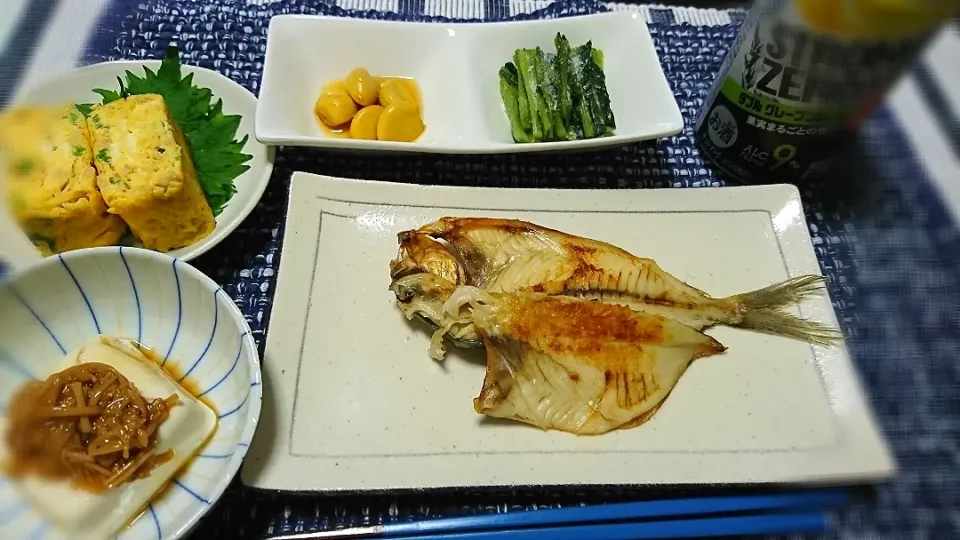 ★今夜の晩酌★
☆えぼ鯛の干物
☆七味なめ茸豆腐
☆鶏そぼろと葱の玉子焼き
☆ニンニクの醤油漬けと野沢菜漬け
☆strongzero ﾀﾞﾌﾞﾙｸﾞﾚﾌﾙ|☆Chieco☆さん