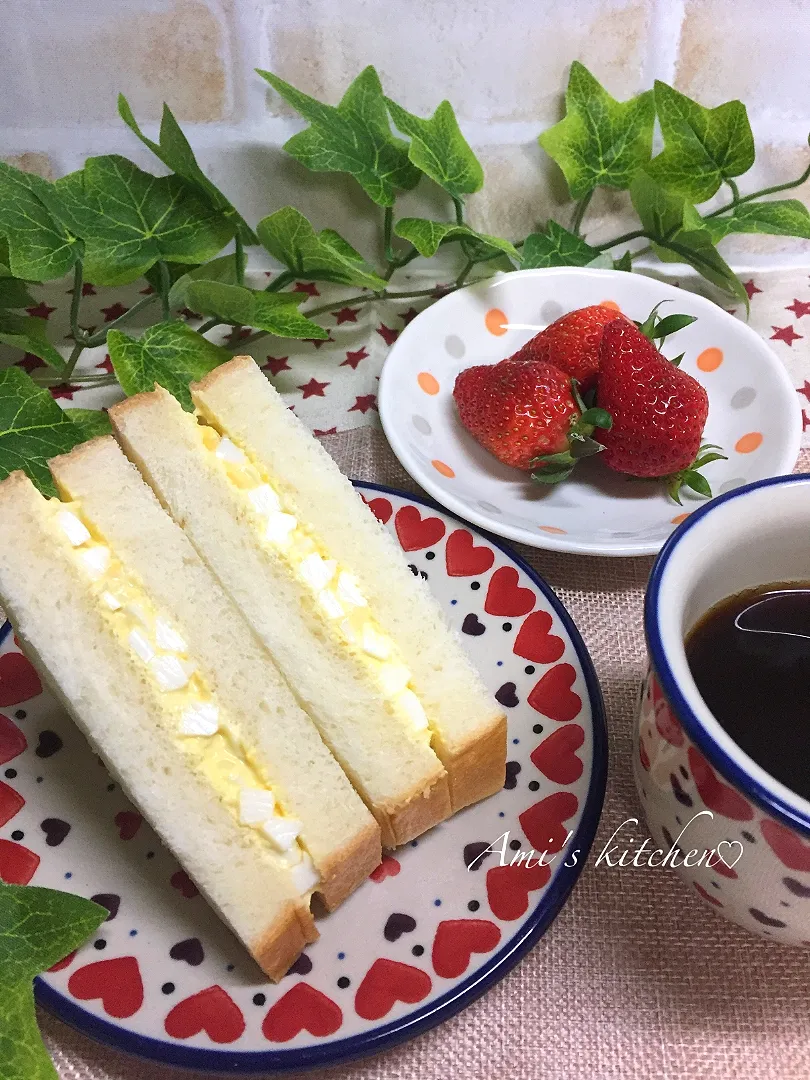 シンプルな卵サンド😊🥪🍀|あみさん