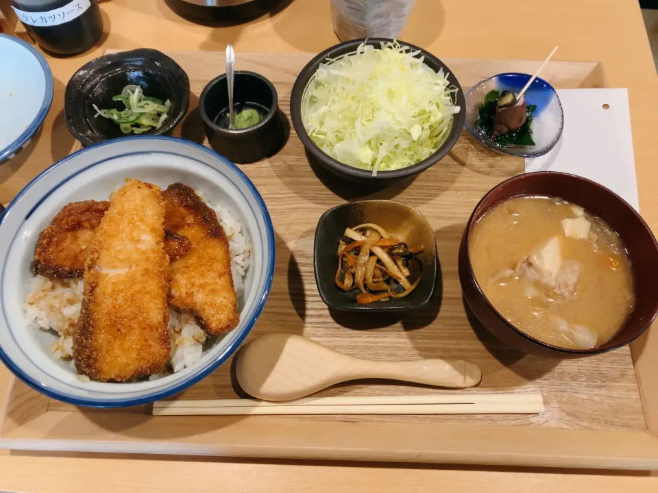 ブリかつ丼定食|chan mitsuさん