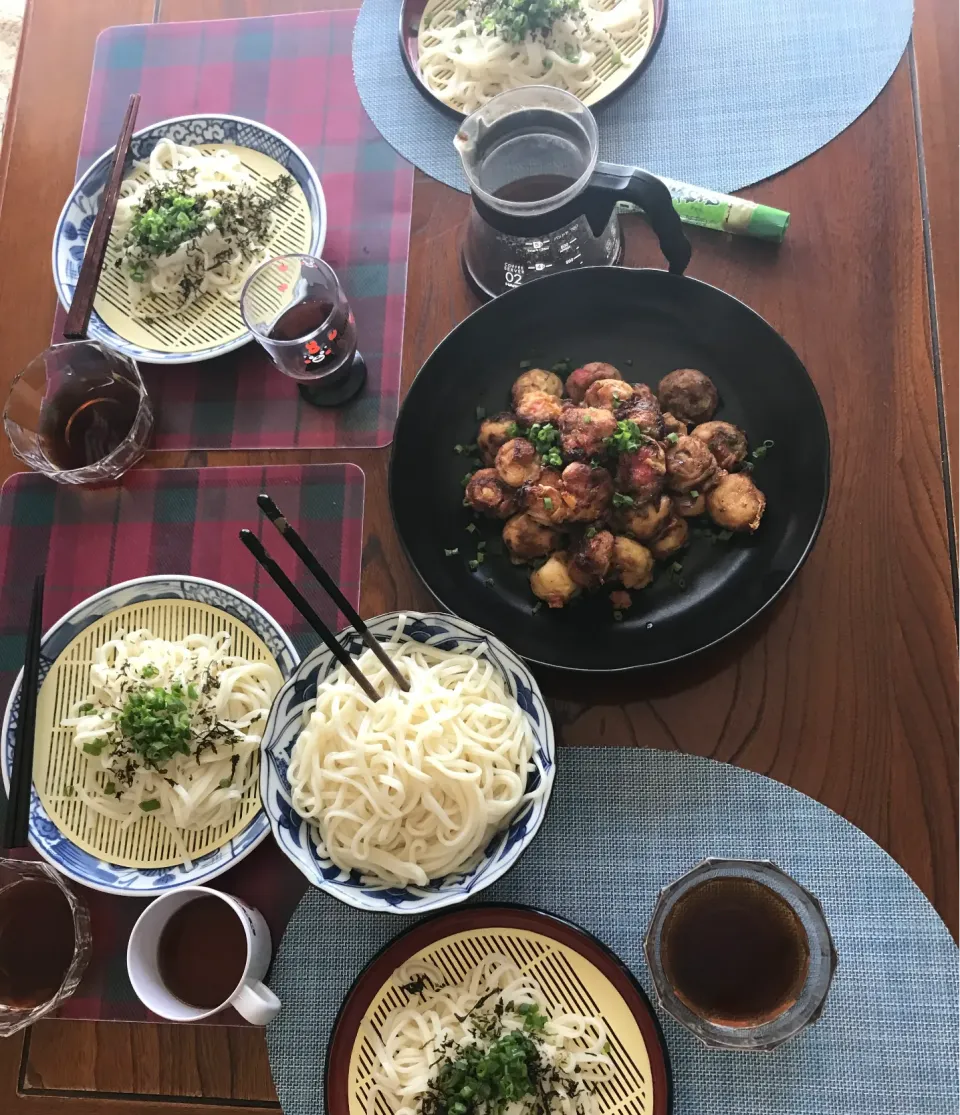 讃岐盛りうどんと揚げたこ焼きで昼ごはん|シュトママさん