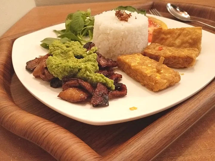 ayam bakar vege|ealfahreize@gmail.comさん