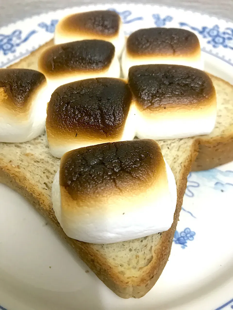 マシュマロ食パン|ともさん