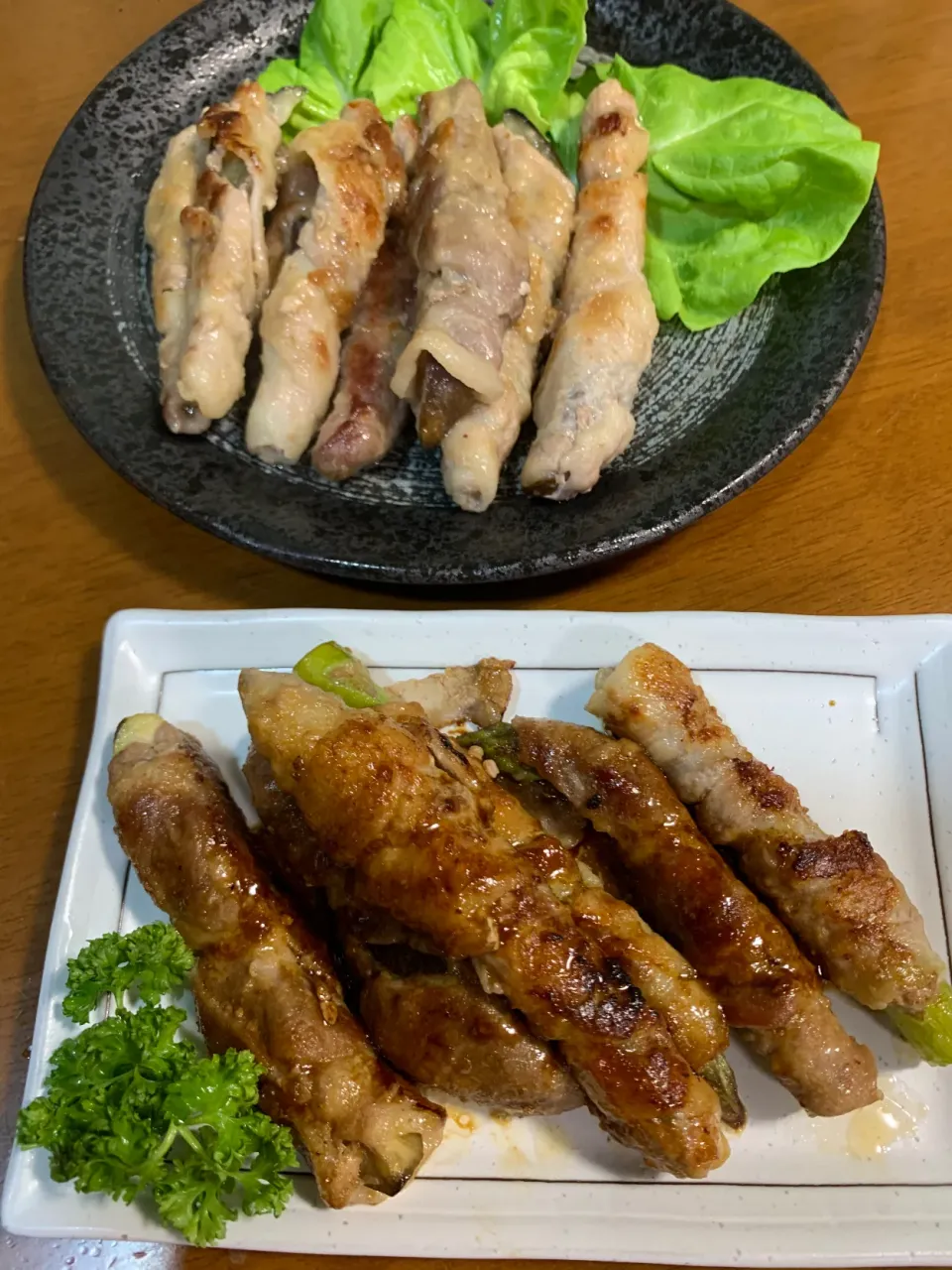 ナスとアスパラの肉巻きです。　焼肉のタレとこれうまつゆの2種類の味付けにしました。|レモンさん