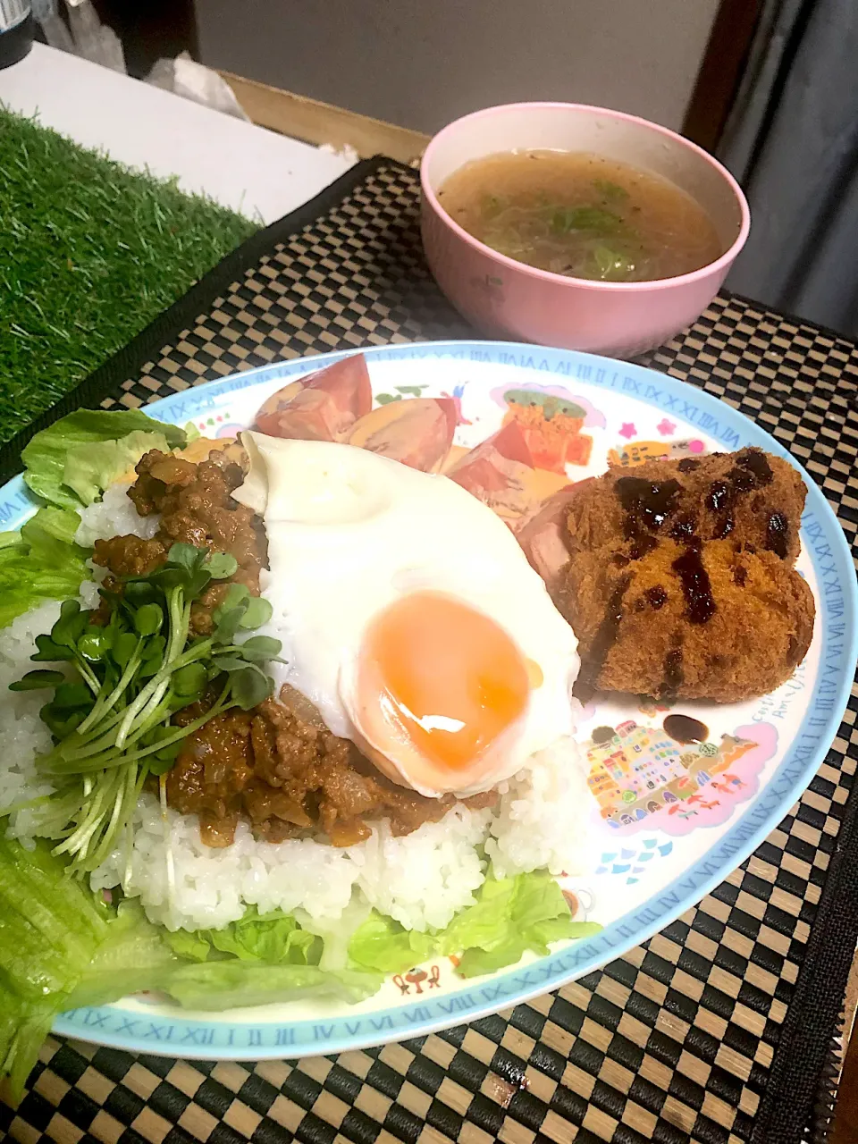 タコライス　　甘エビクリームコロッケ　　春雨スープ|石川洋子さん