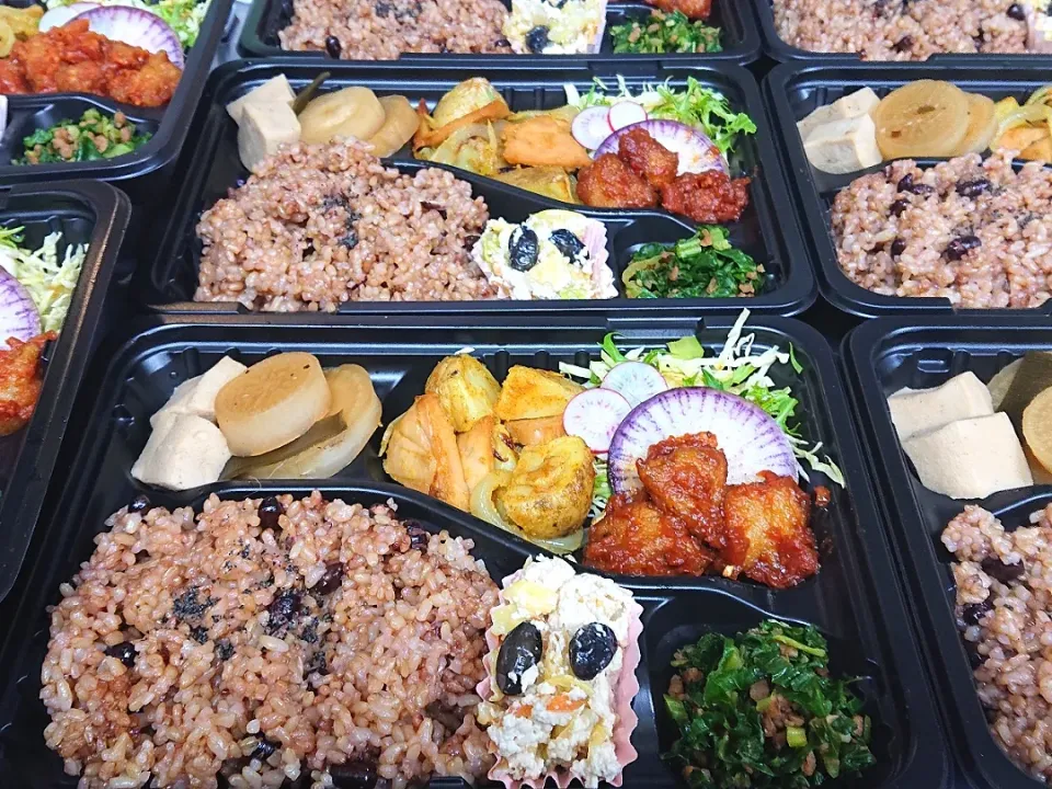 まるカフェティッピ☆元気な子ども応援弁当 vegan|亜依さん