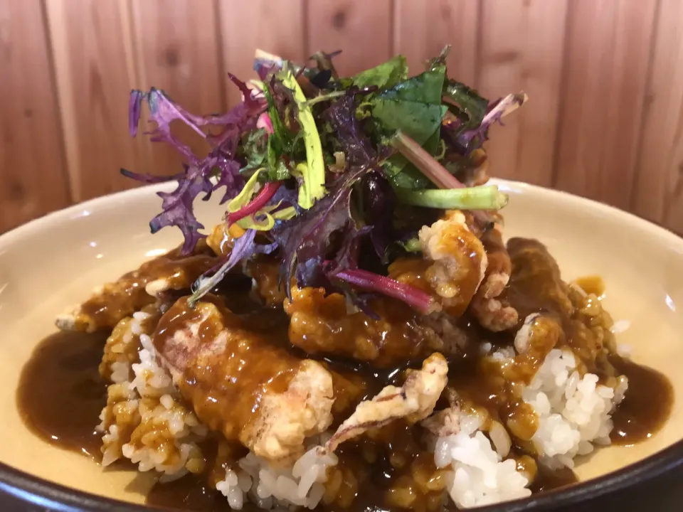 今日の賄いは、かき揚げカレー丼|bontaさん