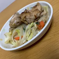 Snapdishの料理写真:野菜炒め&鶏肉のペッパー焼き|なーさん