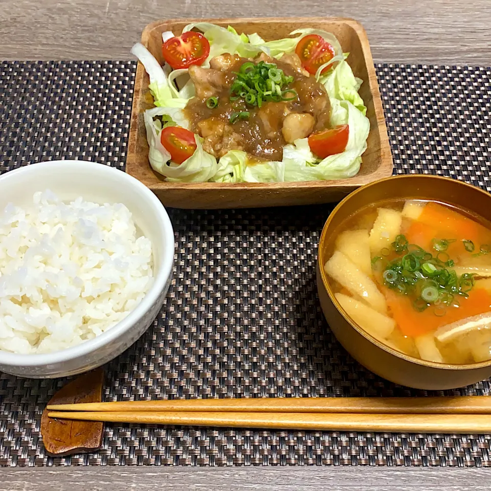 ご飯 鶏肉のおろし玉ねぎダレ 味噌汁|m iさん