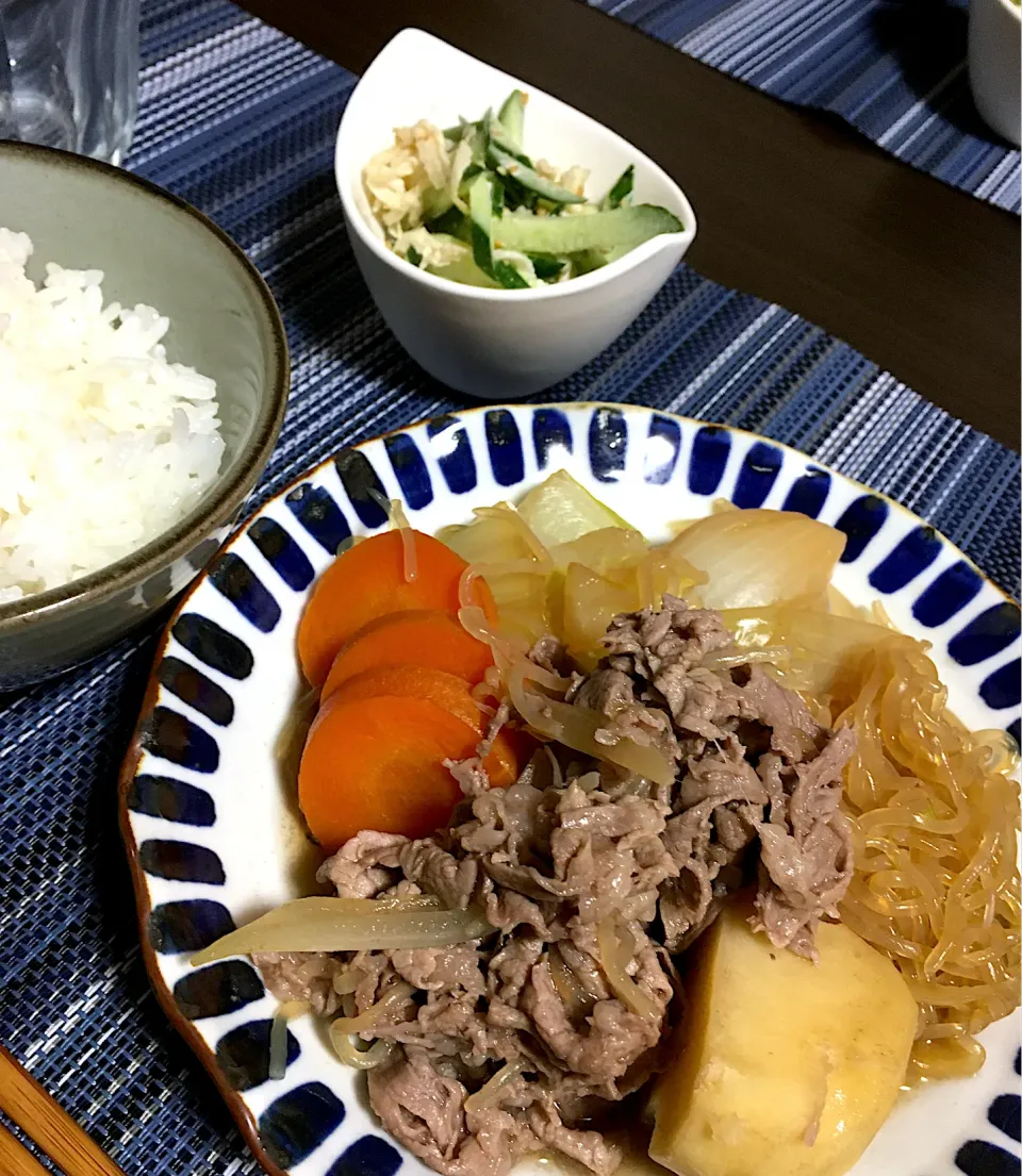 すき焼き風煮物　きゅうりと切り干し大根のサラダ|ちぐあささん