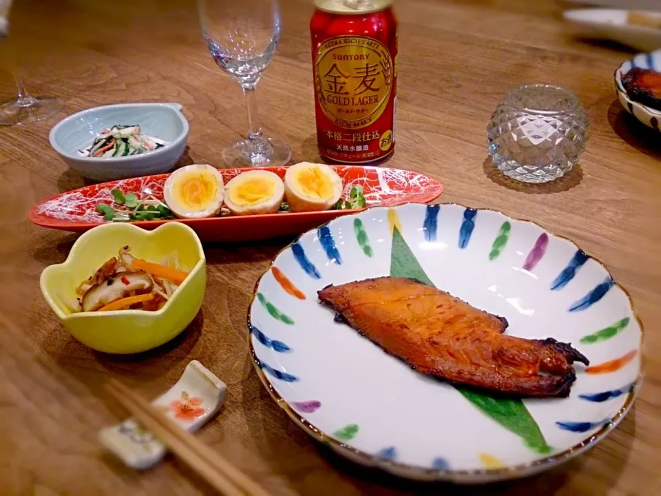 焼魚のある食卓|古尾谷りかこさん