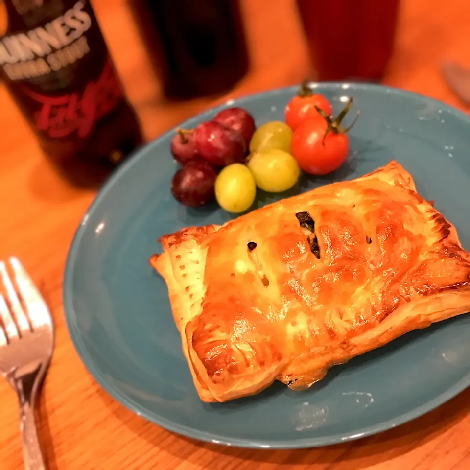 パイの日🥧サーモンとほうれん草のグラタンパイ🥧|くろあおさん