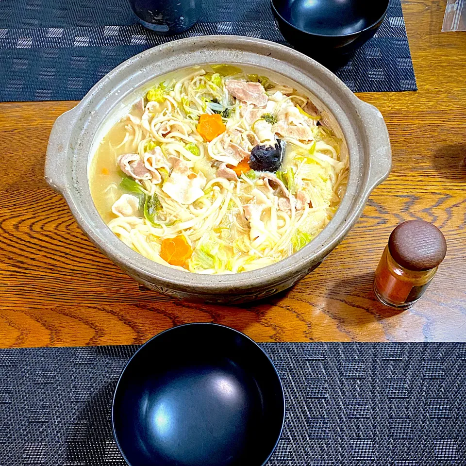 鍋残りで、煮込みうどん|yakinasuさん