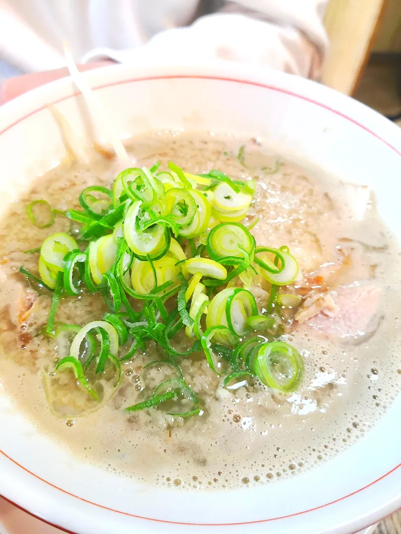 とんこつラーメン 背脂NEO|riy_chamさん