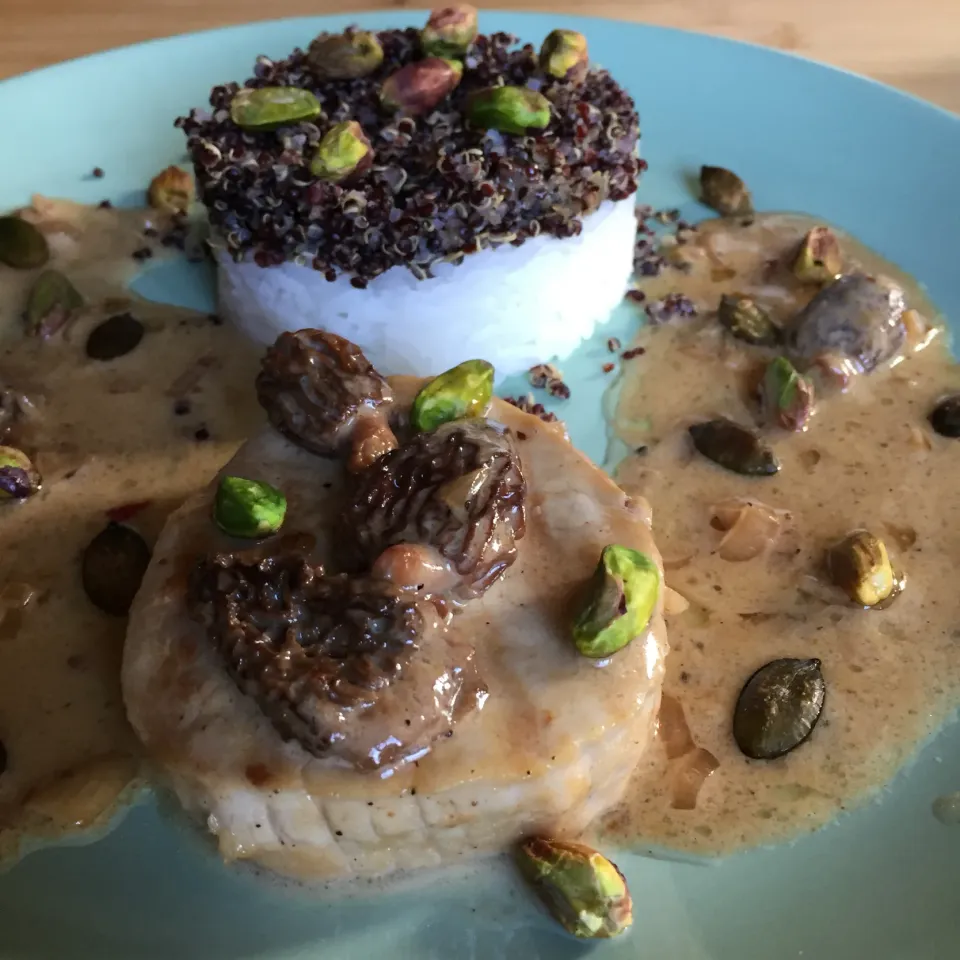 Grenadin de Veau Sauce Morilles à l’Armagnac, Pistaches, Graines de Courges, Riz et Quinoa!!!!!!.|PHILIPPEさん