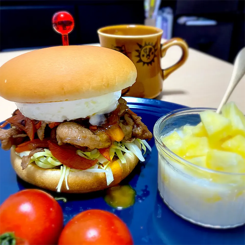 ボリューミー！すき焼きバーガー|えりさん