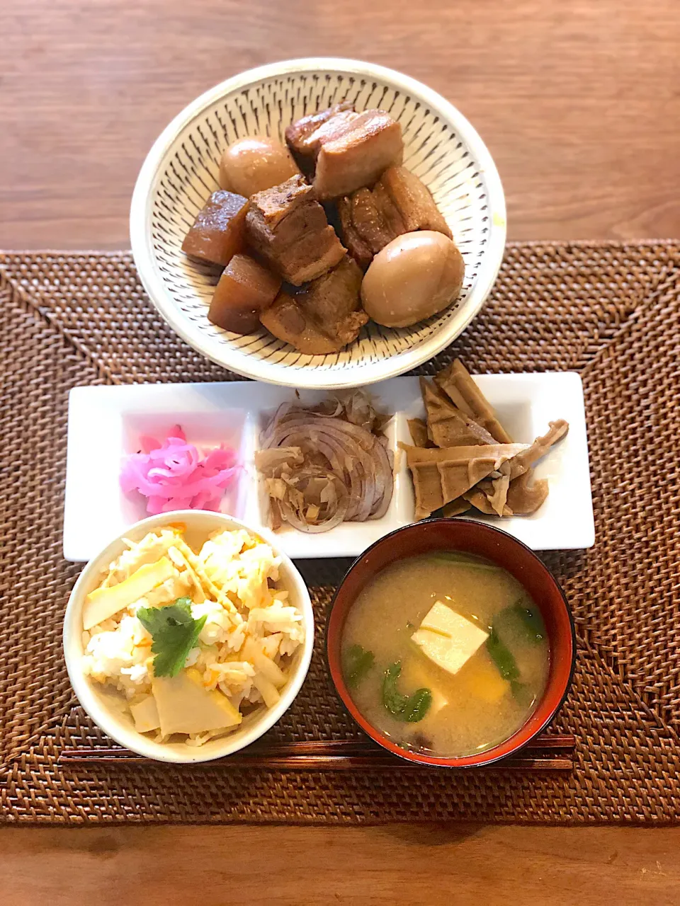 竹の子ご飯🍚豚の角煮ランチ|市川食堂さん