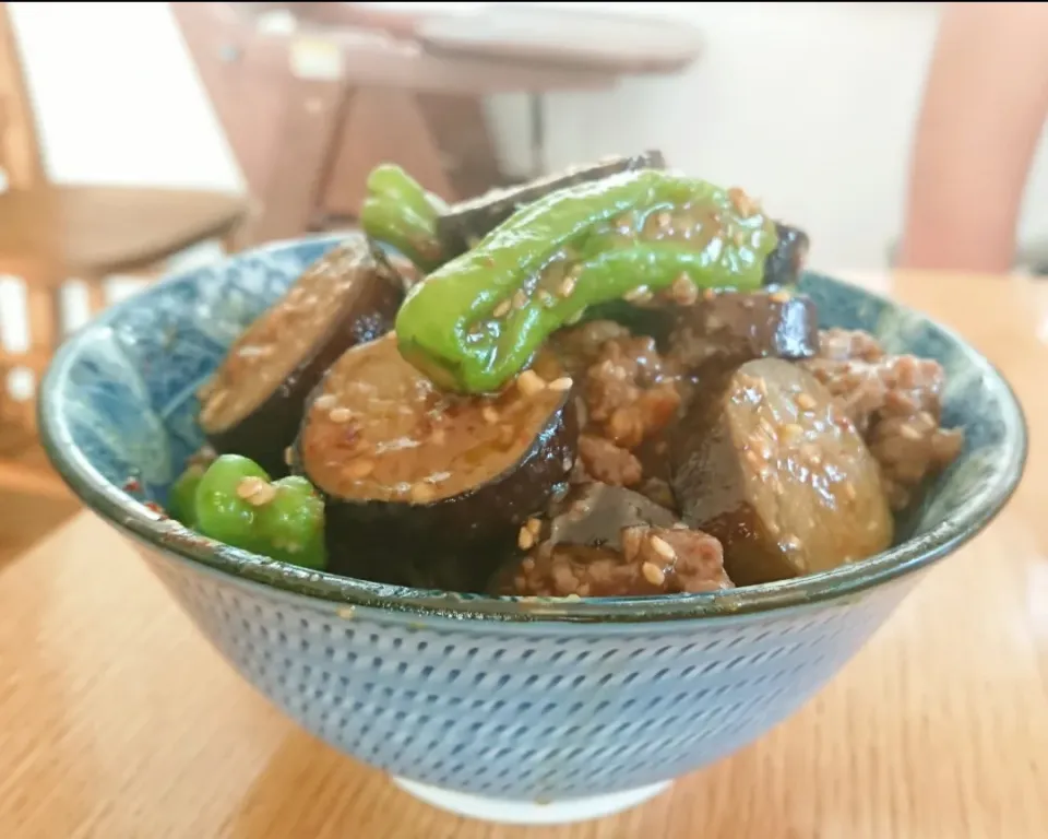 茄子とししとうの味噌炒め丼|Yuriさん