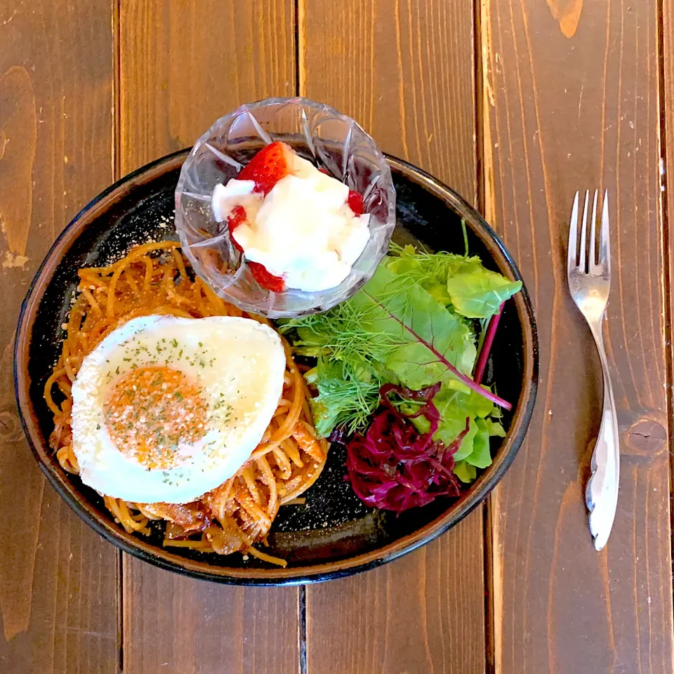 トマトソースパスタプレート💕|ともさん