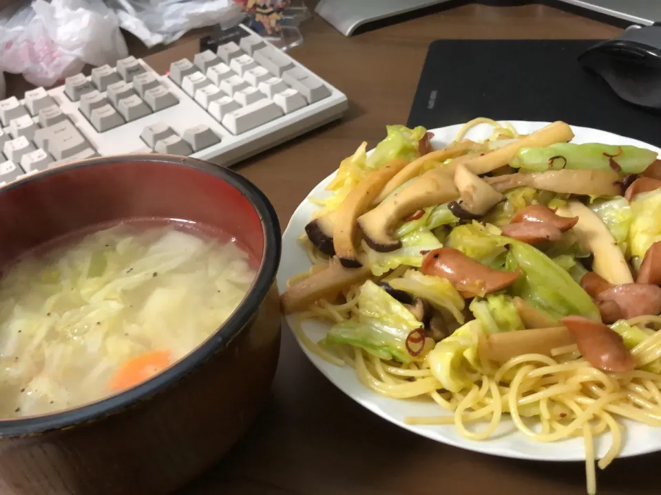 キャベツとエリンギのパスタ・中華風野菜スープ|a-parkさん