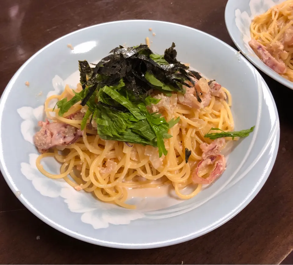 Snapdishの料理写真:明太子とイカの和風クリームパスタ|けいさんさん