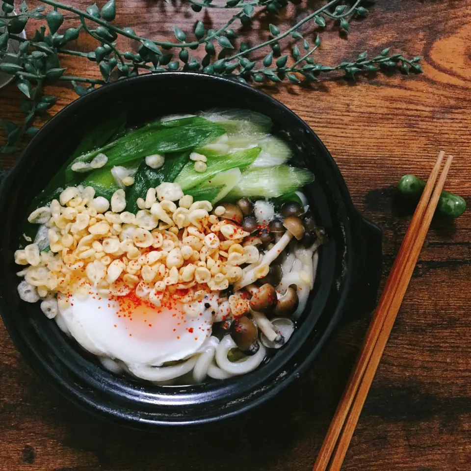 Snapdishの料理写真:土鍋で何食べようシリーズ。やっぱうどんでしょう|はるなさん