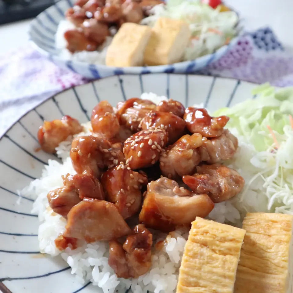 Snapdishの料理写真:中学生男子置きランチ11日目🍱焼き鳥丼|なかじー。さん