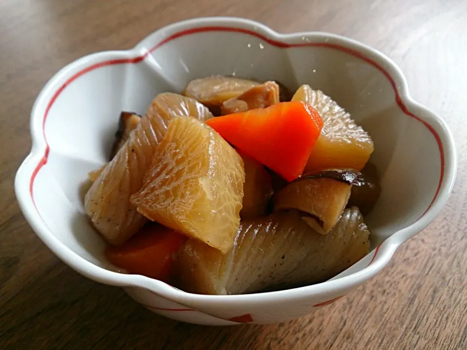 鶏と根菜の煮物|古尾谷りかこさん