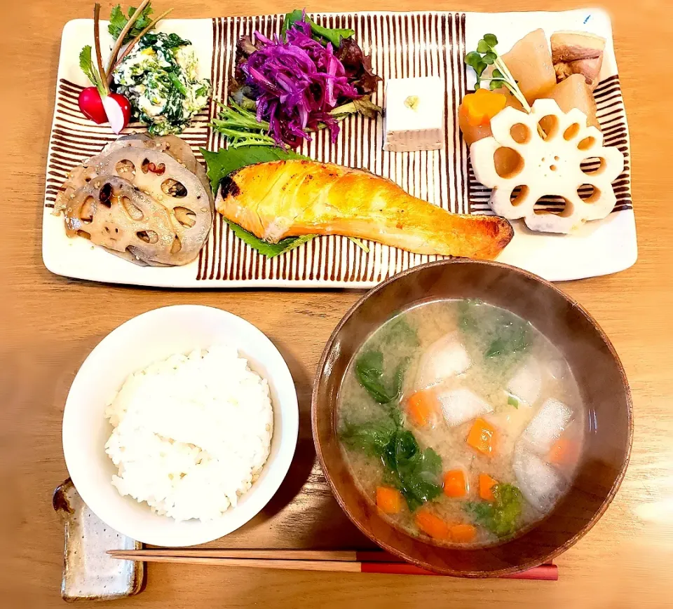 色々少しずつ定食。|Kaanaさん