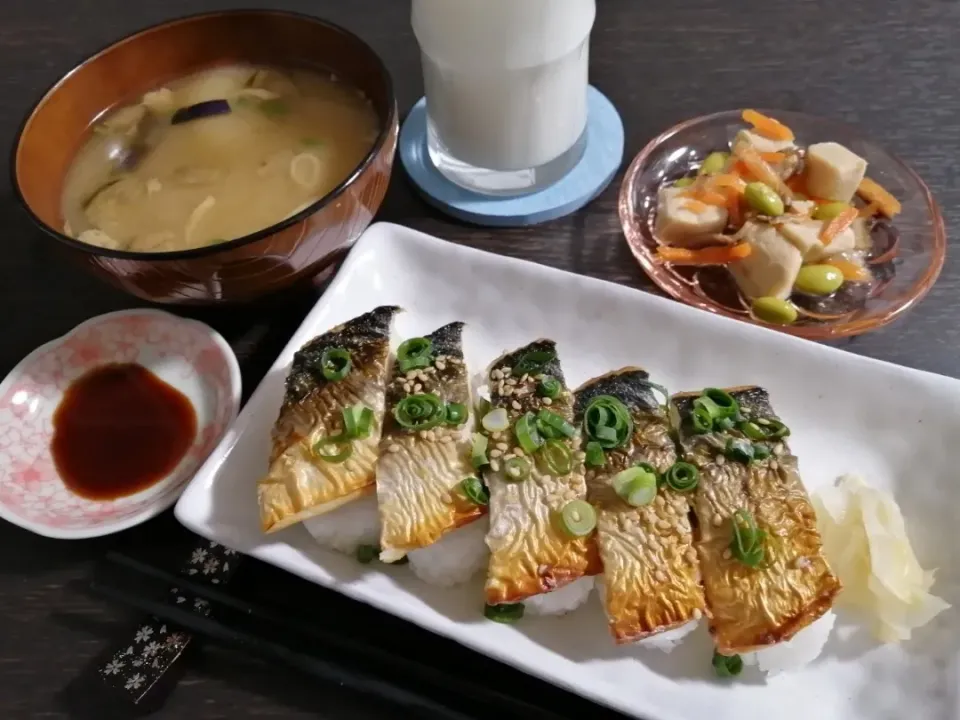 今宵は、焼き鯖寿司🐟|Kojiさん