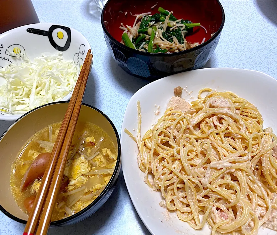 明太クリームパスタ　コンソメスープ　ツナとほうれん草とえのきぽんず|はらさん