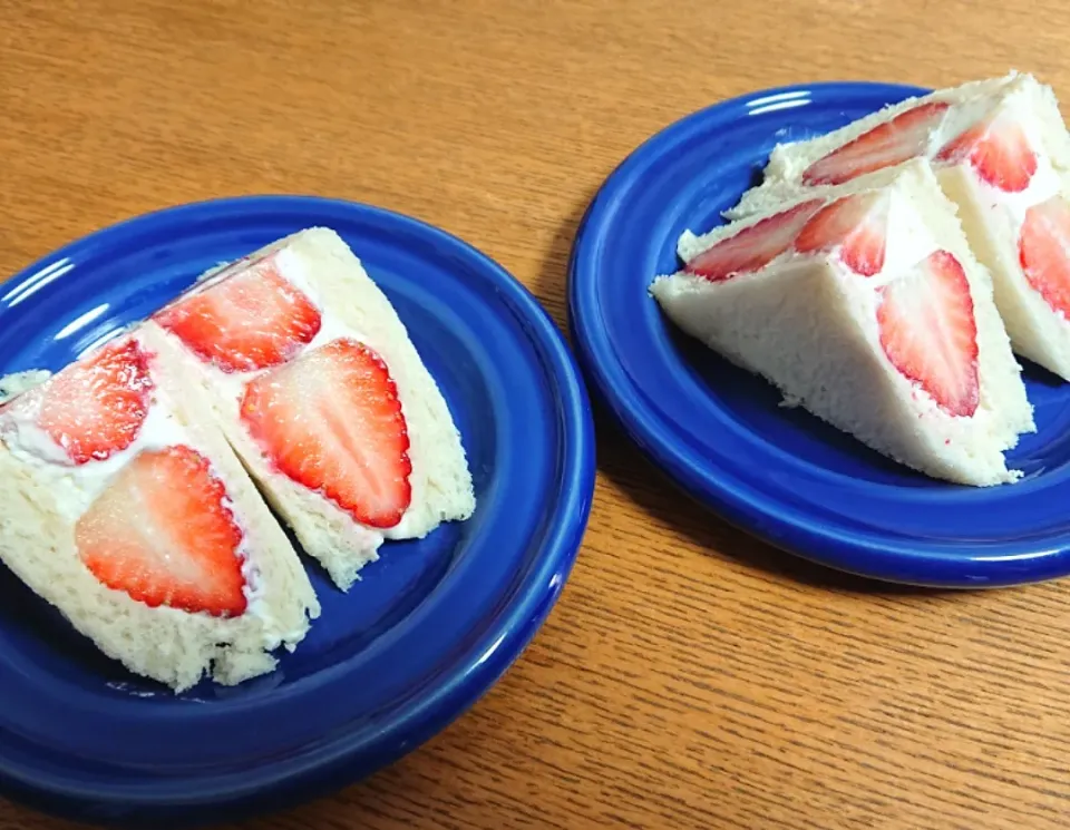 mieさんの料理 苺サンド🍓|しほさん