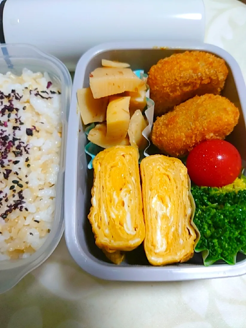 私のお弁当
手間ですが、コロナの影響で外で買うのは自粛したくなります。|🍒ふみりん🍒さん