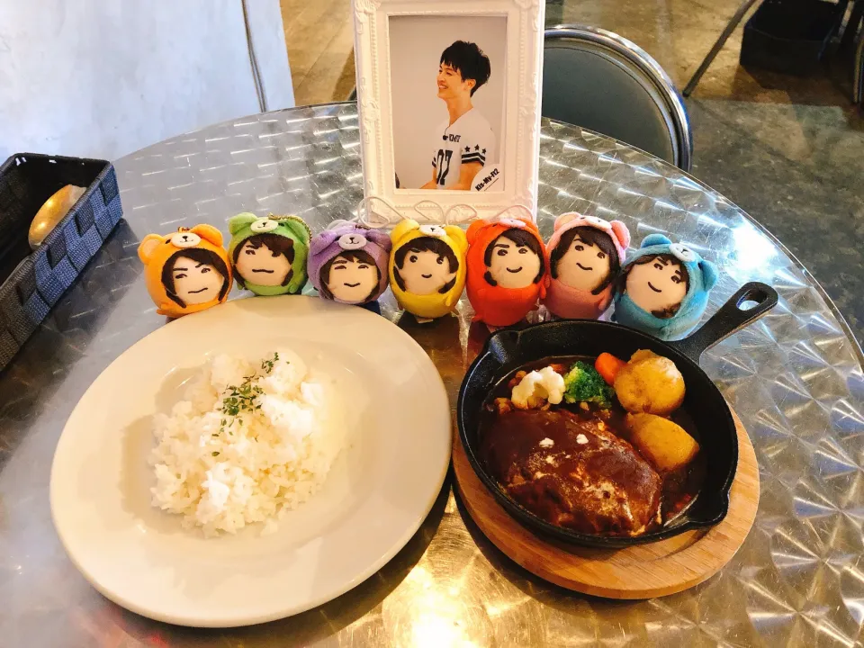 ランチ デミグラスハンバーグ⚡️|なぎさん