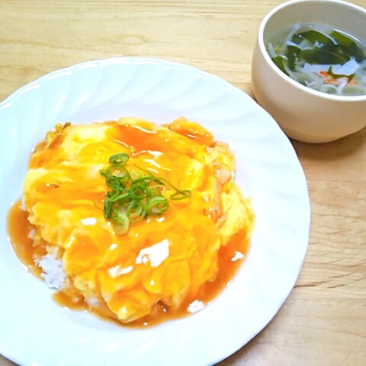 お昼ごはん：カニカマ天津飯|ももさん