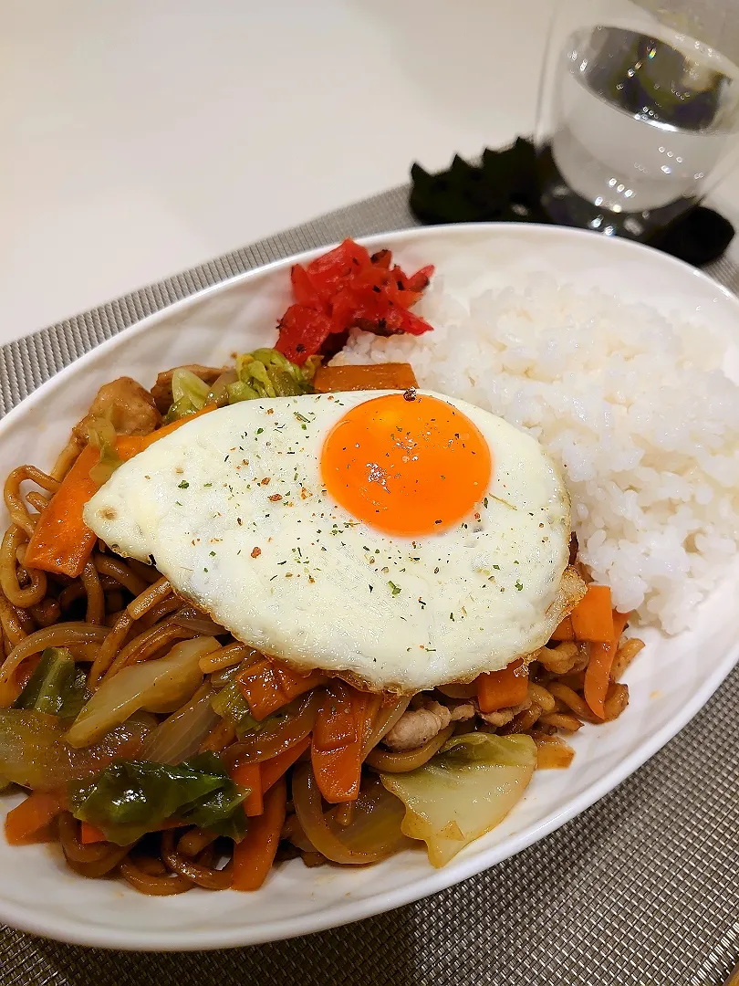 旦那さんのおそーい晩ご飯|ねこさんさん