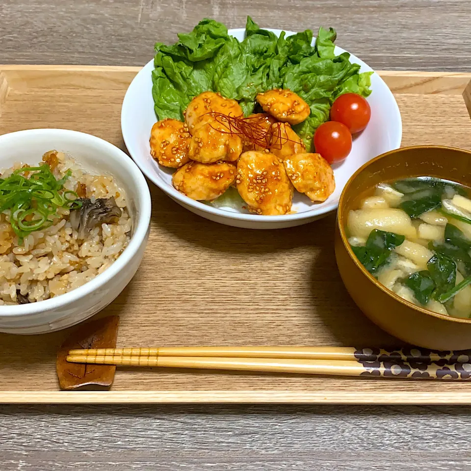 ツナと舞茸の炊き込みご飯 ささみの甘辛炒め ほうれん草の味噌汁|m iさん