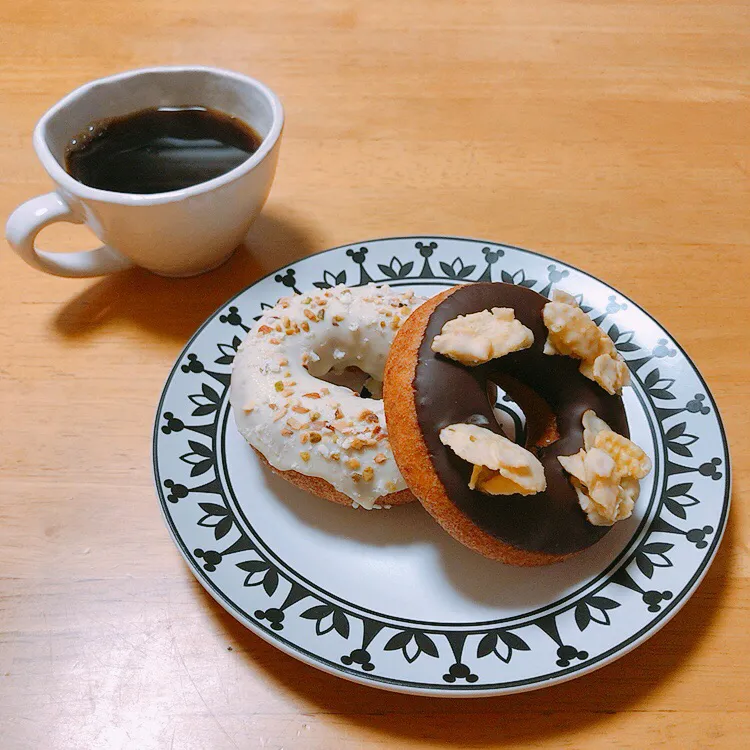 ホワイトチョコクランチとホワイトチョコ|ちゃみこさん