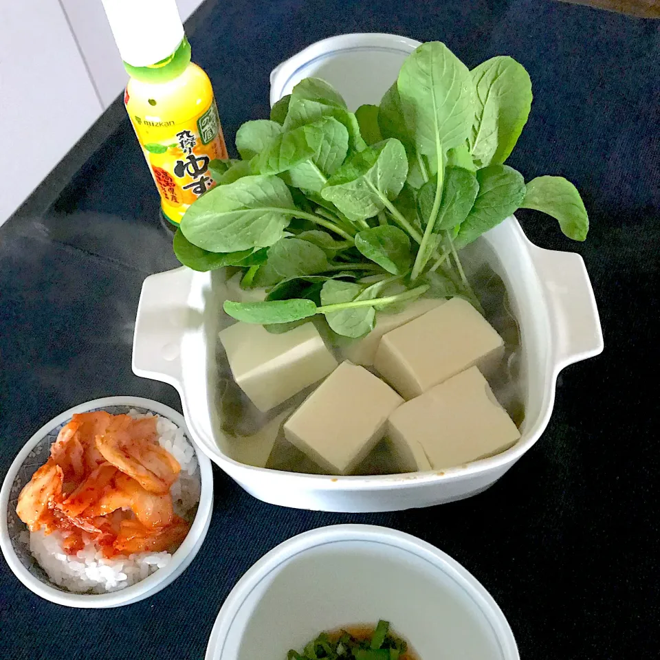 湯豆腐に小松菜投入|シュトママさん