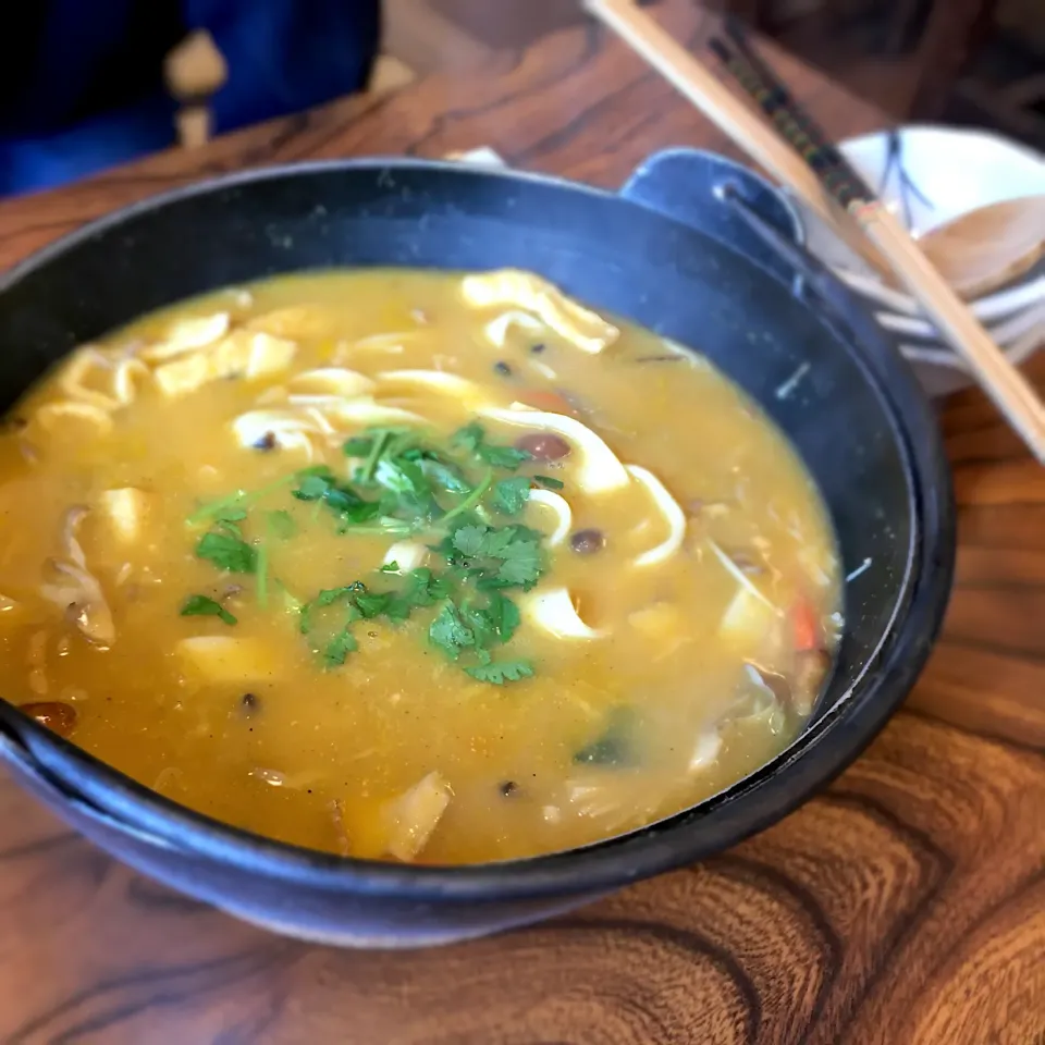 ほうとう🍲どでかい鍋でどーん|くろあおさん