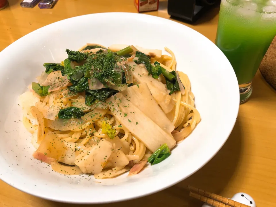 長芋パスタとグリーンティーカクテル|ともさん