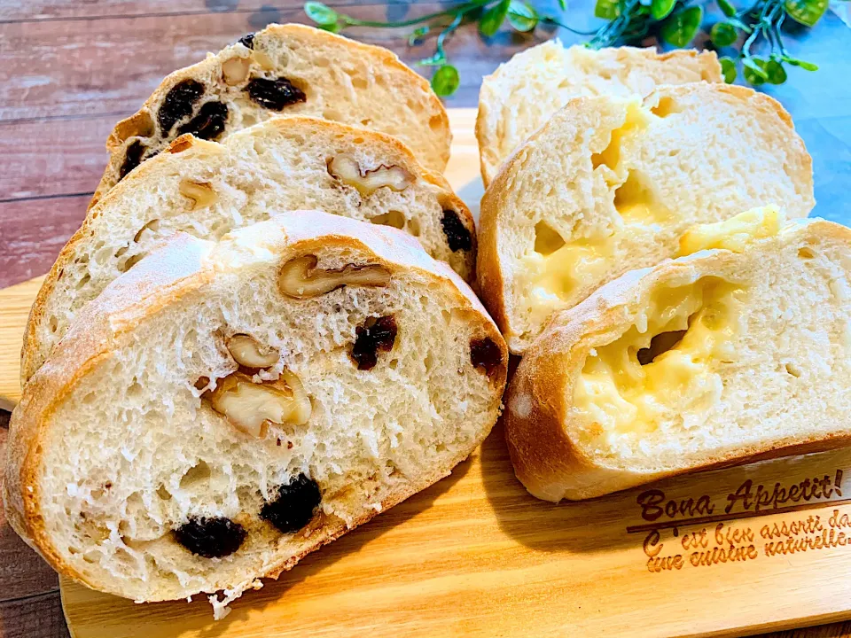 朝ゴパン🥖酒粕入りのハードパン🥖胡桃レーズン＆チーズ🧀|いちごさん