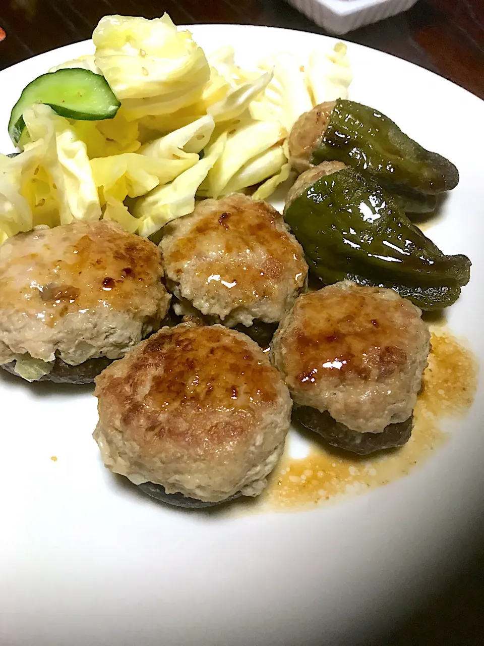 ピーマンと椎茸の肉詰めの晩御飯|ちーさん