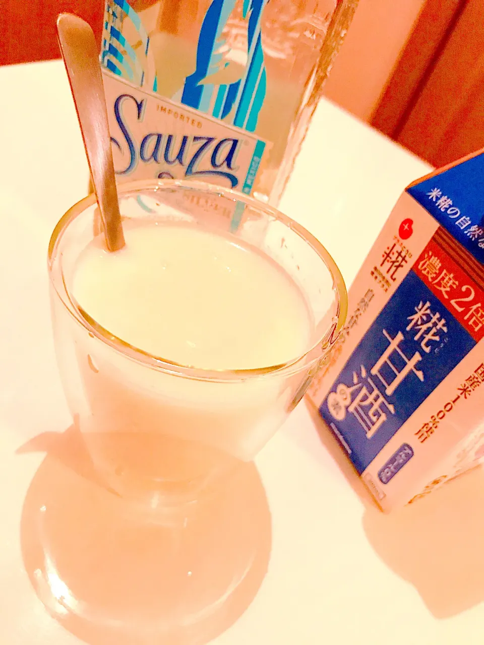 麹甘酒とsauza割ってみたけど濃すぎたので牛乳とカルピスで薄めてみた…_(:3」∠)_美味しくなった…_(:3」∠)_|舞さん