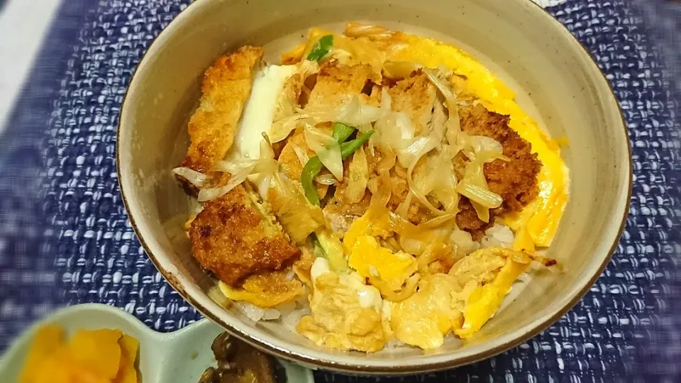 Snapdishの料理写真:★小料理屋 ちえこ メイン★
☆かつ丼
☆お漬物|☆Chieco☆さん