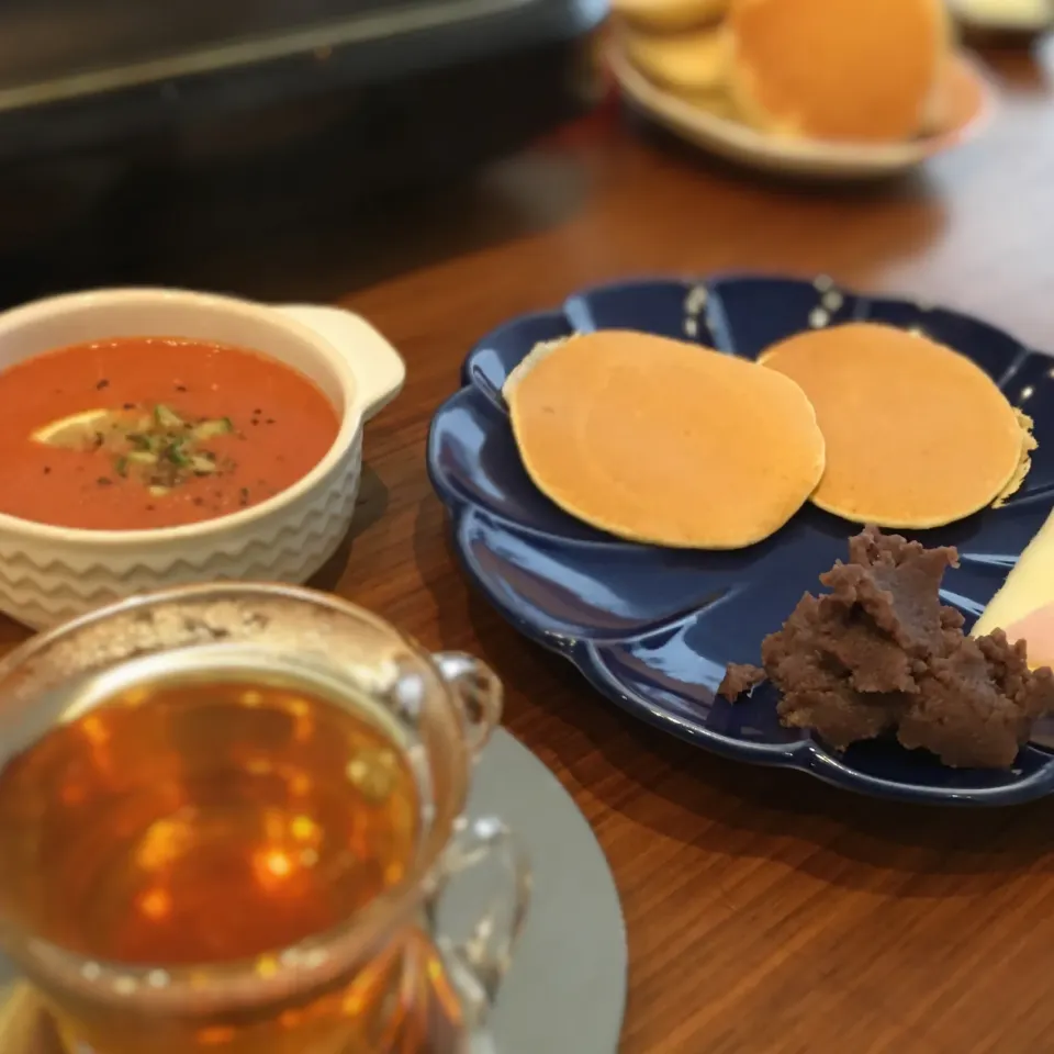 Snapdishの料理写真:どら焼きパンケーキトマトジュースガスパチョ|くろあおさん