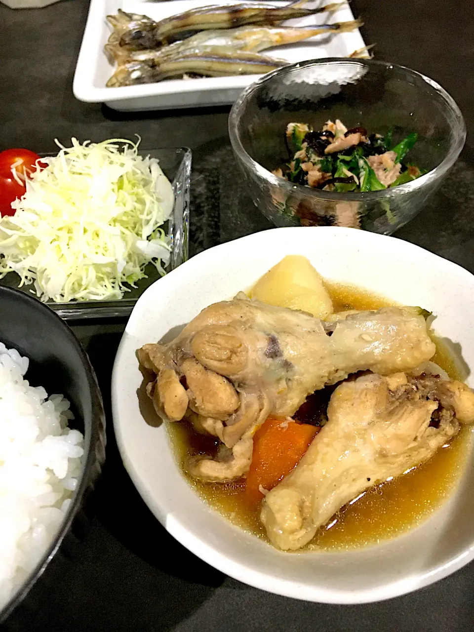 Snapdishの料理写真:今日飯。手羽元の煮物|かなんさん